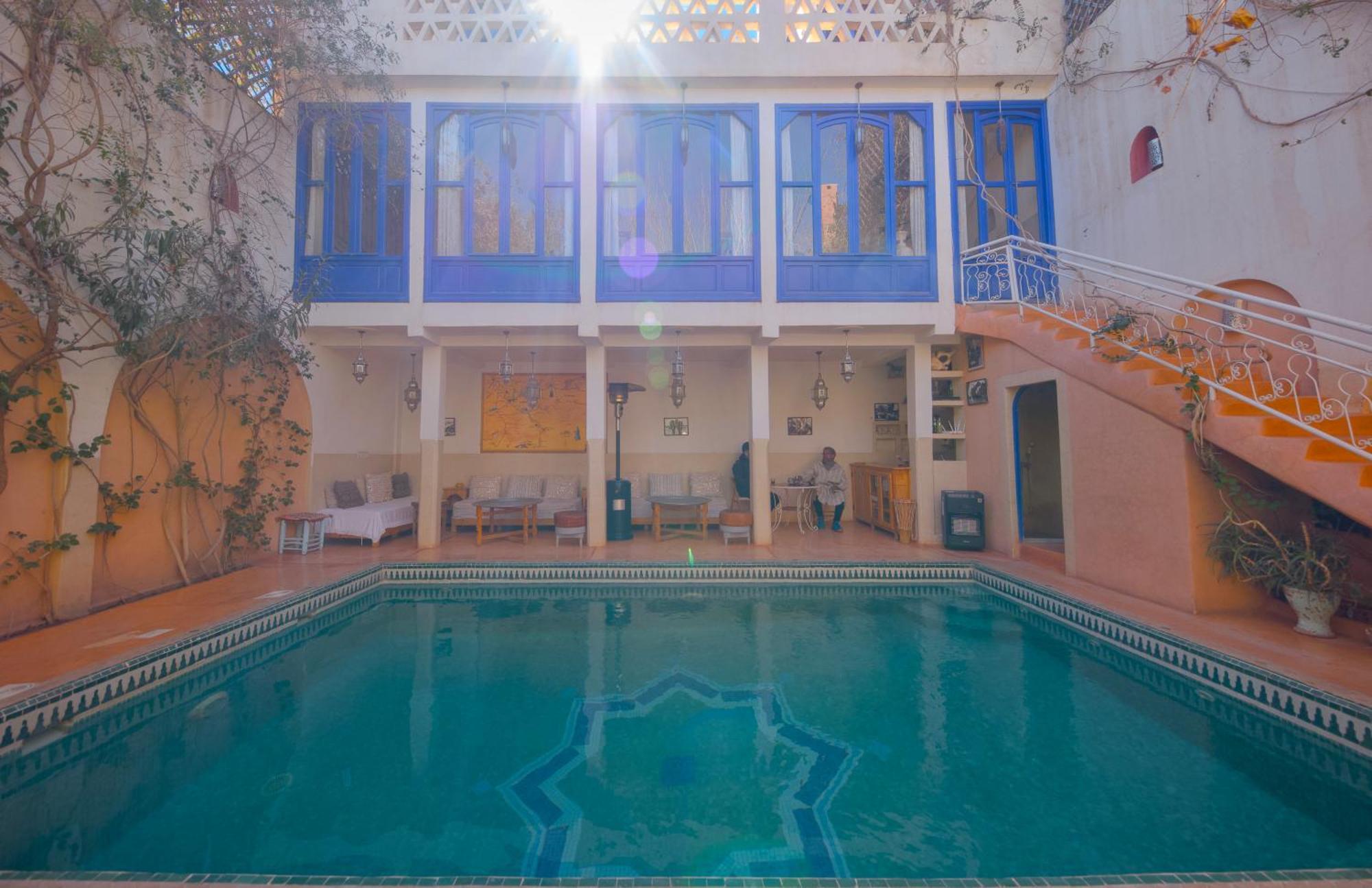 Maison D'Hotes Dar Farhana Tajda Exteriör bild