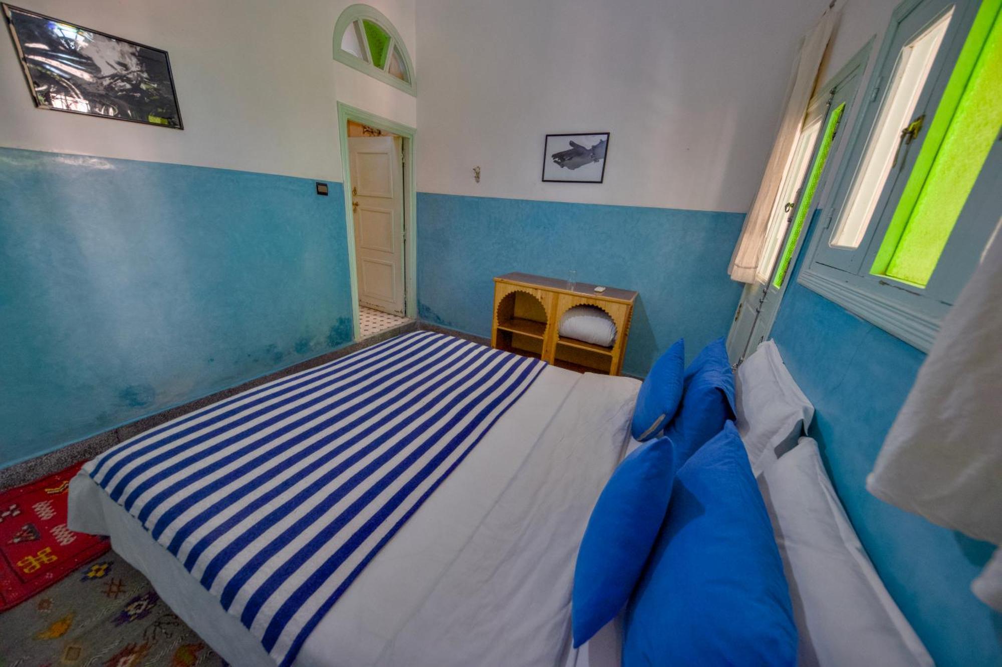 Maison D'Hotes Dar Farhana Tajda Exteriör bild