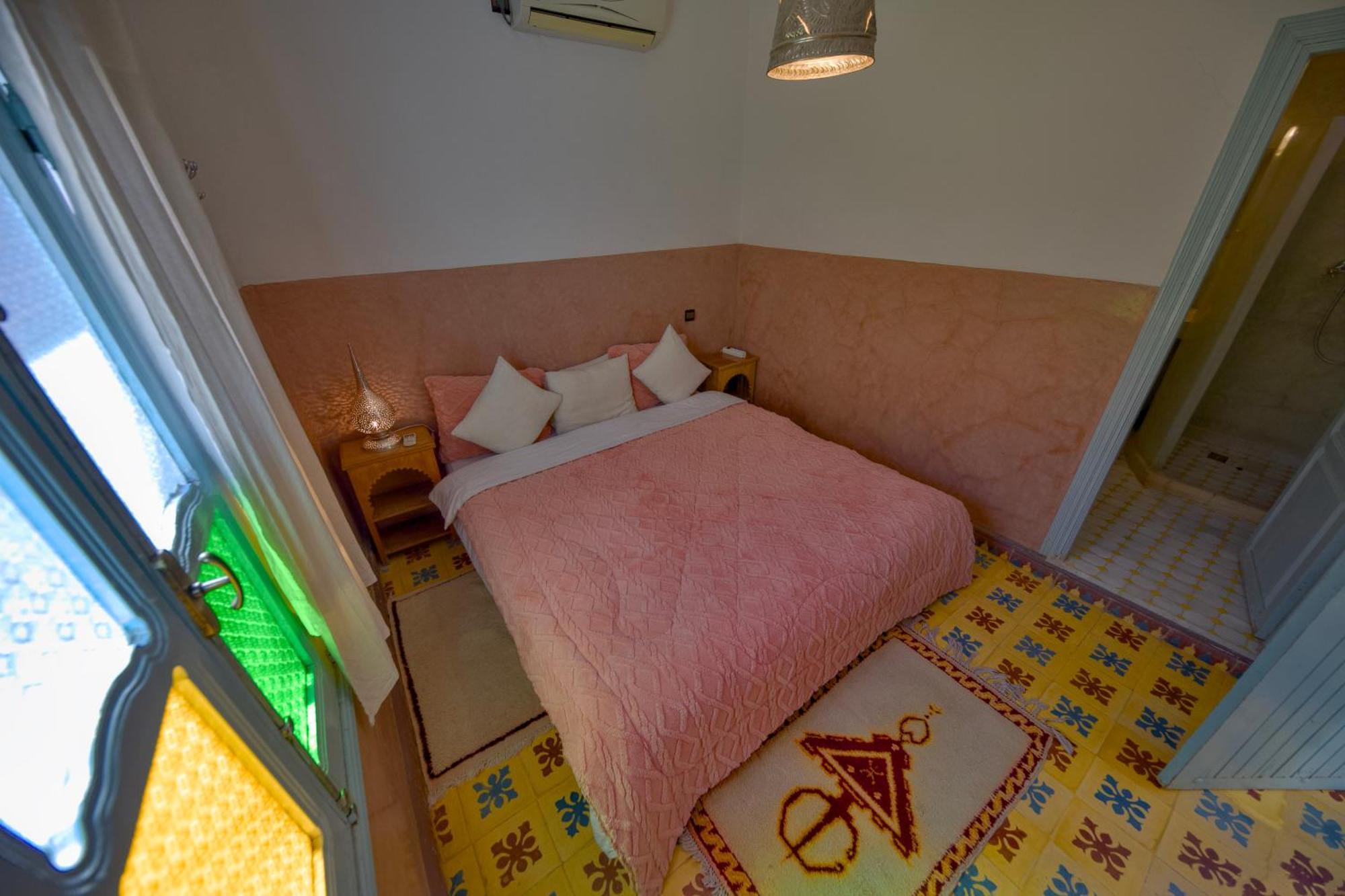 Maison D'Hotes Dar Farhana Tajda Exteriör bild