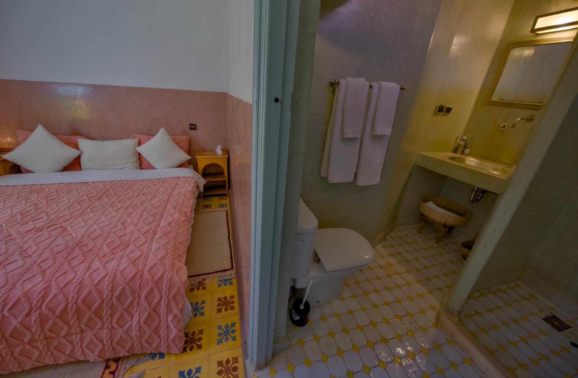 Maison D'Hotes Dar Farhana Tajda Exteriör bild