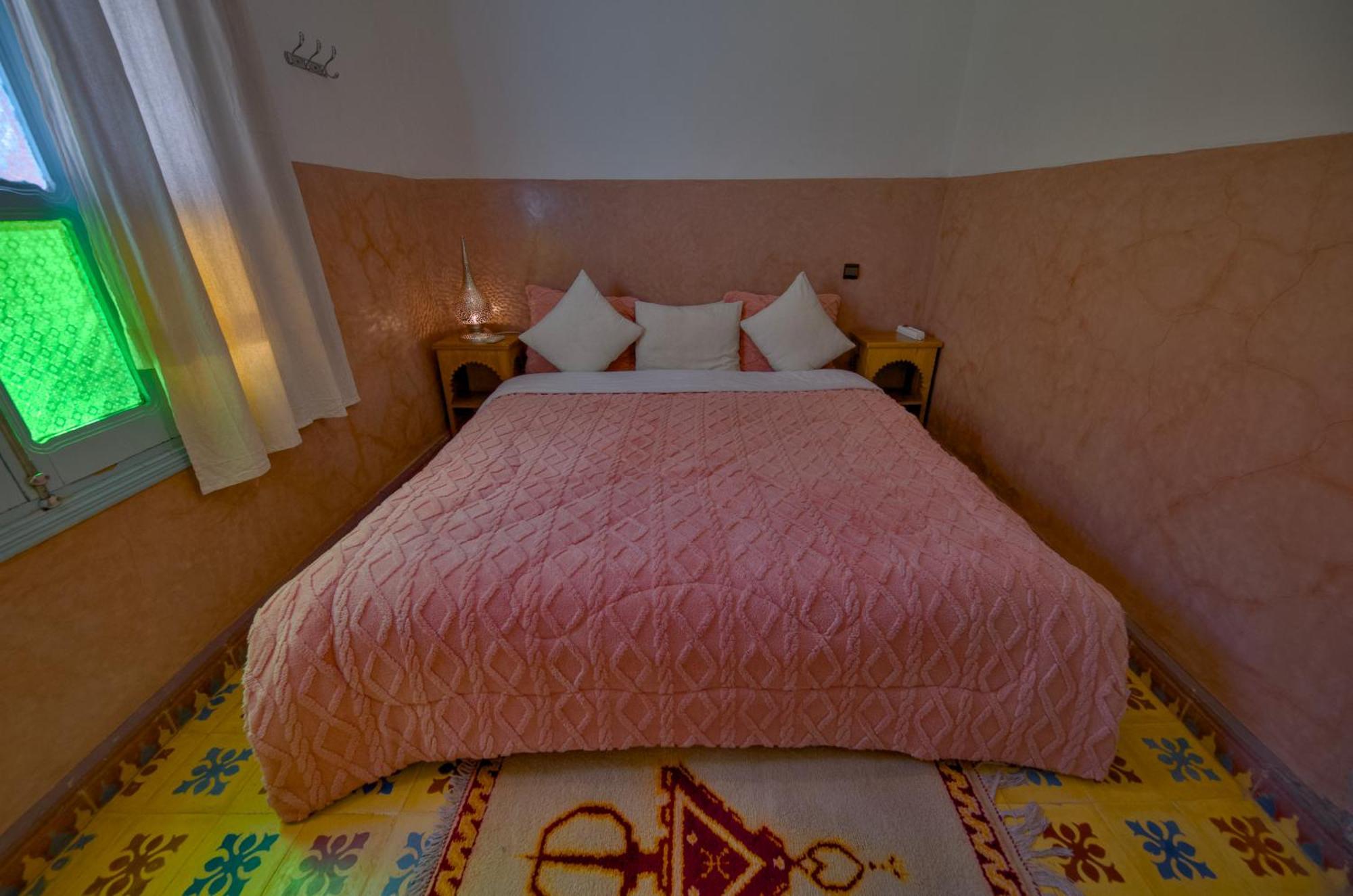Maison D'Hotes Dar Farhana Tajda Exteriör bild