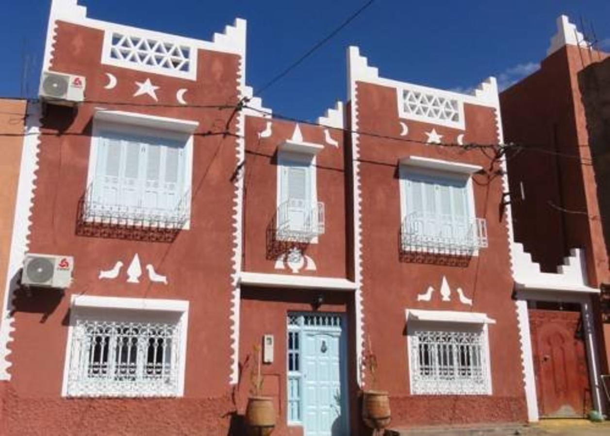 Maison D'Hotes Dar Farhana Tajda Exteriör bild