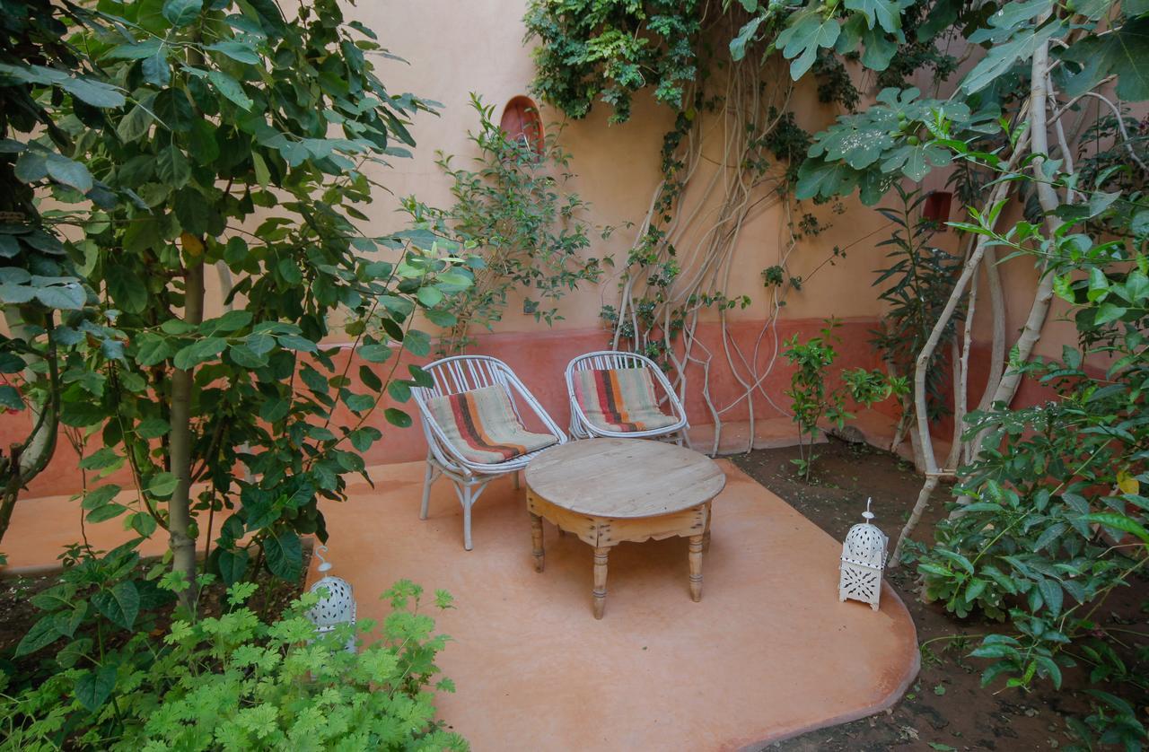 Maison D'Hotes Dar Farhana Tajda Exteriör bild